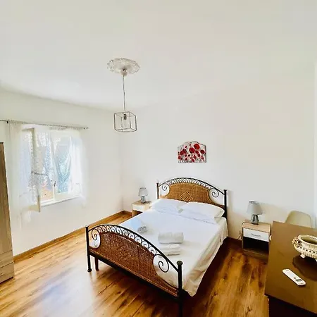 Lina's Holiday Feriehus Modica